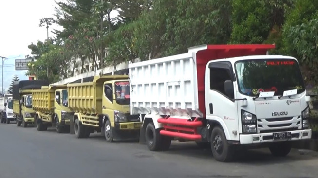 Ngeriii... Negara Subsidi 1,26 Triliun Rupiah untuk Solar Truk Batubara di Jambi