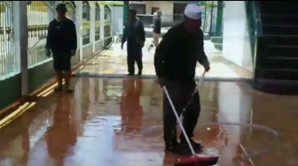Masjid Jami' Kumun Debai  Terendam Banjir