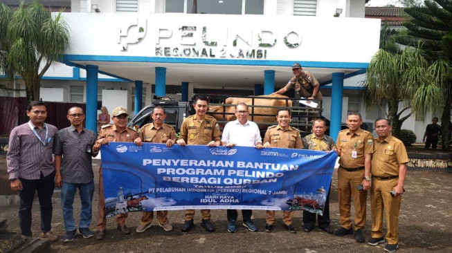 PT. Pelindo Regional II Jambi Serahkan 11 Ekor  Hewan Qurban Warga Sekitar Perusahaan