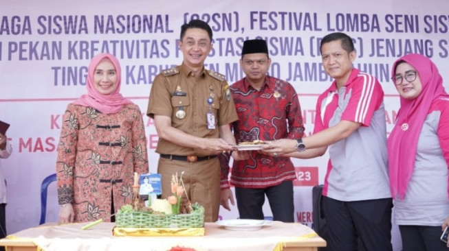 O2SN dan FLS2N Tingkat SD dan SMP Dibuka oleh Pj Bupati Muaro Jambi