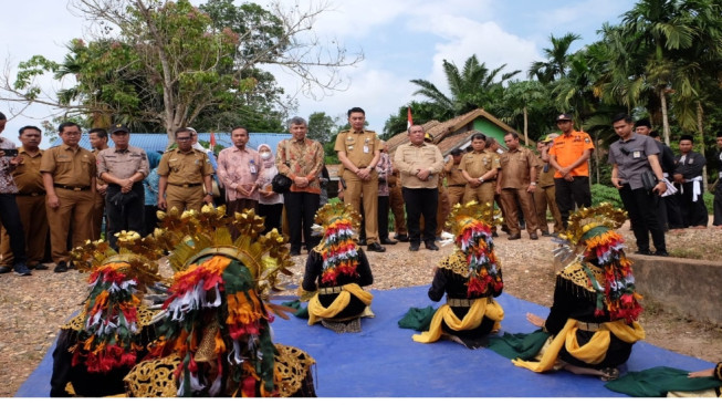 Pj Bupati Muaro Jambi Sambut Tim Verifikasi dan Verifikasi Pusat serta Kepala BKKBN Provinsi Jambi