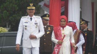 Upacara HUT Kemerdekaan Republik Indonesia (RI) ke 78 di Lapangan Kantor Bupati Muaro Jambi Berlangsung Khidmat.