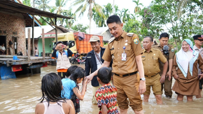 Anak Mantan Bupati Muaro Jambi Puji Kinerja Bachyuni Deliansyah, Pantas Maju Bupati Muaro Jambi 2024