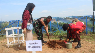 Antisipasi Banjir, Kodim 0415/ Jambi Tanam Pohon
