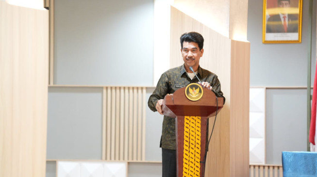 Penjabat Bupati Muaro Jambi Raden Najmi Lantik Pengawas Pemilu Kecamatan