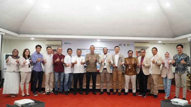 PLN UP3 Jambi Serahkan REC Sebanyak 1.812 Unit Kepada PTPN IV Regional 4