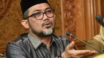 Sekda Provinsi Jambi, DR. Sudirman Perintahkan Direksi RSUD Raden Mattaher Bayar Segera Uang Insentif Nakes itu..