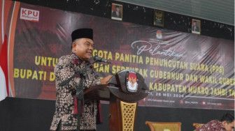 Sekda Muaro Jambi Hadiri Pelantikan Anggota PPS Kabupaten Muaro Jambi