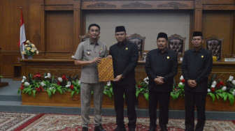 Bahcyuni Deliansyah Hadiri Paripurna Rekomendasi  LKPJ Bupati Tahun 2023 di Gelar DPRD