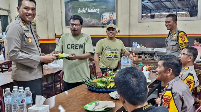 Launching Lagu Di Kedalaman Sunyi  (Lembah Anai) Ade Ambone, Dihadiri Kapolres Batang Hari Dan Para Sahabat