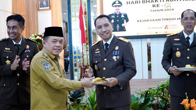 Gubernur Al Haris Beri Ucapan Selamat Hari Bhakti Adhyaksa Ke-64