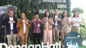 Gubernur Al Haris Apresiasi Permata Bank Lestarikan Konservasi Alam Bukit Tiga Puluh