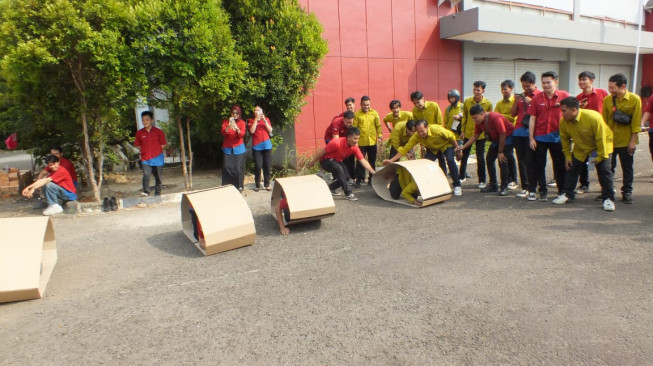 Meriahkan HUT RI ke-79, Sinsen Gelar Upacara dan Lomba Seru untuk Karyawan