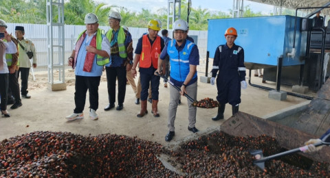 PLN UP3 Jambi Beri Dukungan Pabrik Mini CPO Milik BUMDES Bayung Lencir