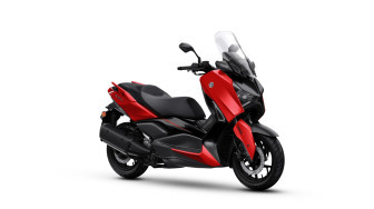 Semakin Di depan, XMAX Connected Baru Hadir dengan Grafis Sporty dan Varian Warna Elegan