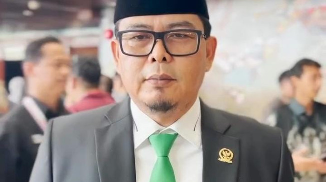 Anggota DPR RI Elpisina Ucapkan Selamat Atas Pelantikan Prabowo Subianto dan Gibran Rakabuming Raka.