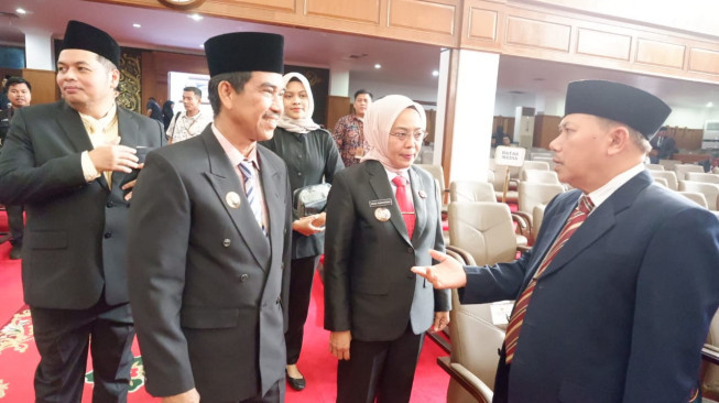 Pj Bupati Muaro Jambi Hadiri Pengambilan Sumpah Pimpinan DPRD Provinsi Jambi Masa Bakti 2024-2029.