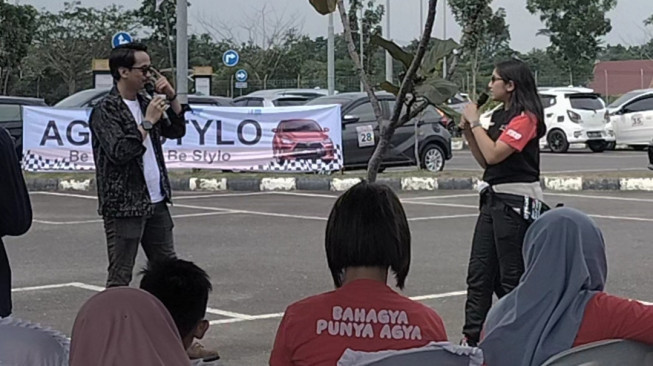 Pekan Raya Agya 2: Aksi Slalom Memukau Alinka Hardianti di Event Agya Stylo Jambi