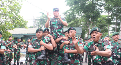 Danrem 042/Gapu Berikan Arahan Sikap dan Tanggung Jawab Prajurit di Tengah Masyarakat