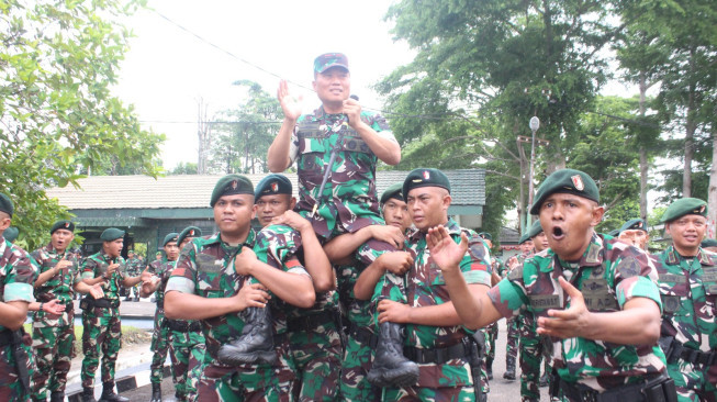 Danrem 042/Gapu Berikan Arahan Sikap dan Tanggung Jawab Prajurit di Tengah Masyarakat