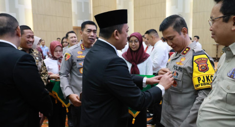 Tuntaskan  Kasus Tindak Pidana Pertahanan, Kapolda  Jambi Terima Penghargaan dari Menteri  ATR/KBPN RI.