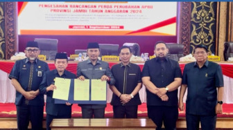 DPRD Bersama Pemprov Jambi Sahkan APBD Perubahan 2024