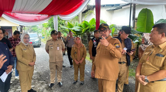 Sekda bersama Walikota Jambi Tinjau Kesiapan Pelaksanaan Tempat Pemungutan Suara di Kota Jambi ni