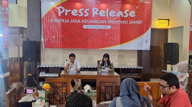 Pengaduan ke OJK Jambi Didominasi Korban Pinjaman Uang Berbasis Teknologi