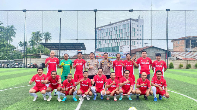 Polda Jambi Hadiri Pembukaan Tournament Mini Soccer Meriahkan HUT LKBN Antara.