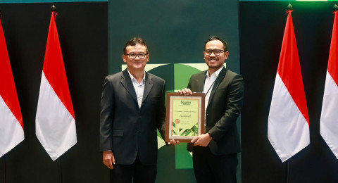 Punya Peta Jalan dan Komitmen Transisi Energi, PLN Raih 3 Penghargaan Investing on Climate Editor's Choice Award 2024