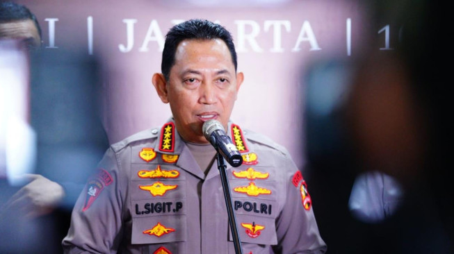 Kapolri: Personel Gabungan Polri-TNI Amankan 61 Ribu Lokasi Ibadah dan Rekreasi Saat Natal-Tahun Baru