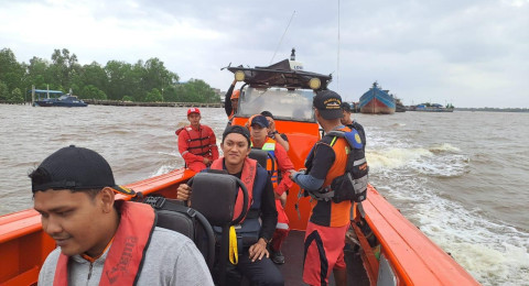 Pompong Tenggelam, Nelayan Pencari Udang Hilang