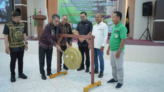 Wakil Bupati Muaro Jambi Junaidi H Mahir Membuka Kegiatan Workshop Hilirisasi Produk UMKM