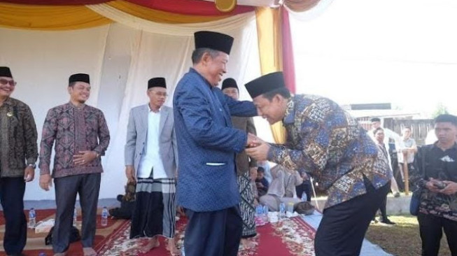 Hadiri  Perayaan 2 Dekade Ponpes An-Nur, Bupati Muaro Jambi Tegaskan Komitmen Kota Santri