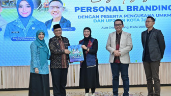 Buka Sosialisasi Personal Branding, Maulana: "Digitalisasi UMKM Bukan Pilihan, Tapi Kebutuhan"