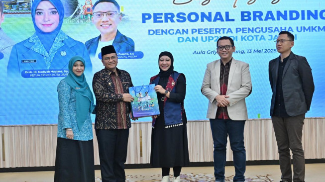 Buka Sosialisasi Personal Branding, Maulana: "Digitalisasi UMKM Bukan Pilihan, Tapi Kebutuhan"