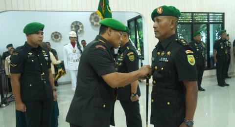 Brigjen TNI Heri Purwanto Pimpin Acara Sertijab Kasi Intel Kasrem 042/Gapu