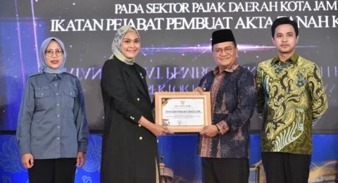 Malam Anugerah Pajak, Walikota Jambi Maulana Tegaskan Pentingnya Peran Pajak dalam Mendukung Pembiayaan Pembangunan