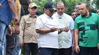 Wali Kota Maulana Pantau Langsung Perbaikan Jalan Linkungan, 450 Ruas Jalan Masuk Radar Perbaikan