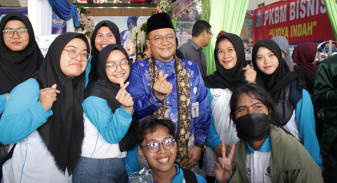 Resmikan EXPO Pendidikan Kesetaraan, Walikota Maulana Soroti Maraknya Pengangguran
