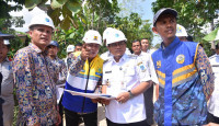 Komitmen Kuat Pemerintah Kota Jambi Atasi Banjir, Walikota Maulana Pantau Proyek Normalisasi Sungai asam