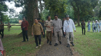 Wakil Bupati Muaro Jambi Junaidi H Mahir Dampingi Kunker Wamenhut Sulaiman Umar di Candi Muaro Jambi