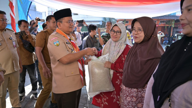 523 Ton Beras Bantuan Pangan di Serahkan Pemkot Jambi, Puluhan Ribu Warga se Kota Jambi Tersantuni