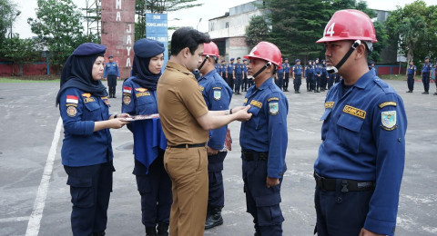 Wawako Diza Hazra Aljosha Tutup Diklat Keahlian dan Keterampilan Petugas Damkar