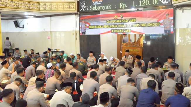 Polda Jambi Laksanakan Kegiatan Solat Hajat dan Doa Bersama, Inginkan Situasi Negara Yang Memburuk Kembali Pulih