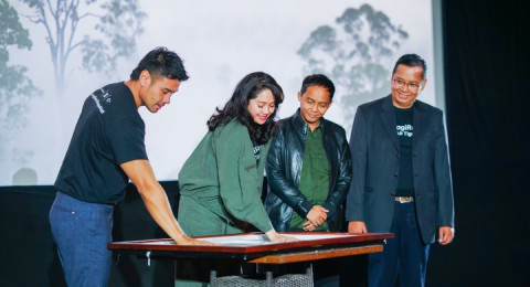 Berbagi Ruang, Menjaga Keharmonisan Alam:  Permata Bank Ajak Masyarakat Lindungi Gajah Sumatra di Bukit Tigapuluh