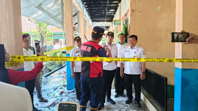 SMP Negeri 20 Kota Jambi Dilalap Api, Pemkot Fokus Percepatan Pemulihan