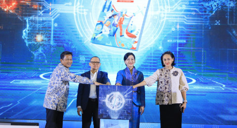 OJK Luncurkan Buku Saku Literasi Keuangan bagi Pekerja Migran Indonesia