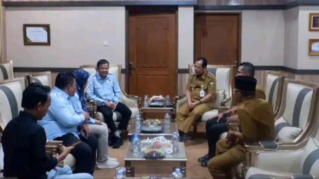 Bupati Muaro Jambi Terima Tim Monev Komisi Informasi Provinsi Jambi, Tegaskan Komitmen Keterbukaan Informasi Publik