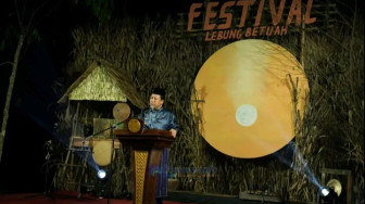 Bupati Muaro Jambi Resmi Buka Festival Lebung Betuah 2025